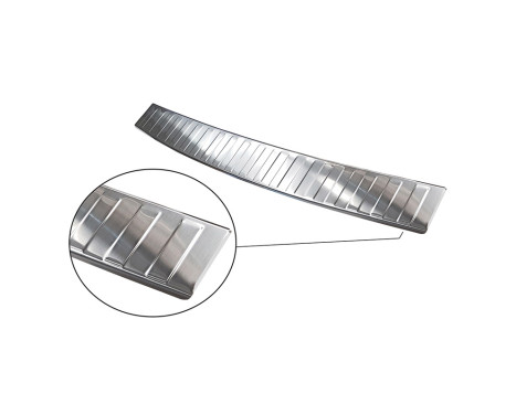 Stainless steel bumper protector suitable for Mercedes B-Class W245 2005-2008 'Ribs', Image 4