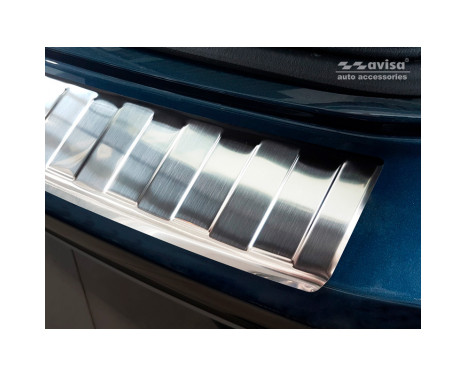 Stainless steel bumper protector suitable for Mercedes B-Class W247 2018- 'Ribs', Image 4