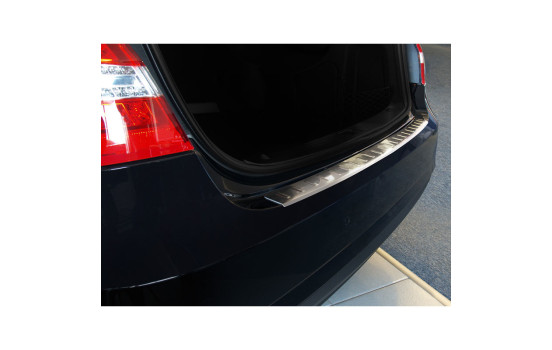 Stainless steel bumper protector suitable for Mercedes E-Class W212 Sedan 2009- 'Ribs', Image 3