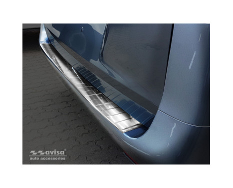 Stainless steel bumper protector suitable for Mercedes Vito & V-Class 2014- 'Ribs' (Long version), Image 3