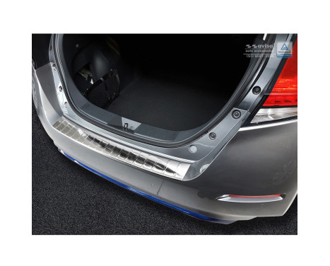 Stainless steel bumper protector suitable for Nissan Leaf II 2017- 'Ribs', Image 2