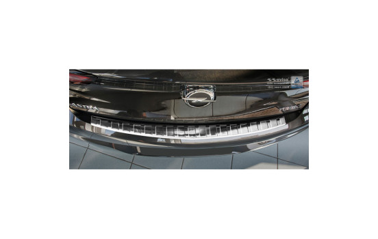 Stainless steel bumper protector suitable for Opel Astra K HB 5-door 2015- 'Ribs', Image 3