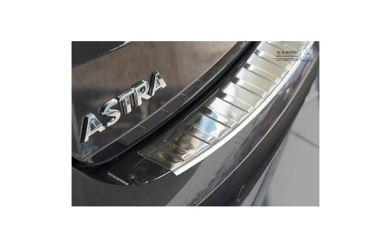 Stainless steel bumper protector suitable for Opel Astra K HB 5-door 2015- 'Ribs', Image 4