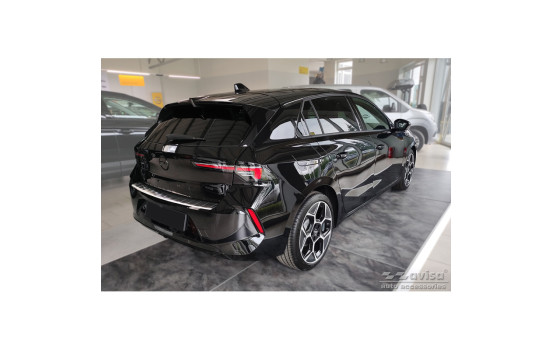 Stainless steel bumper protector suitable for Opel Astra L HB 5-door 2021- 'Ribs', Image 5
