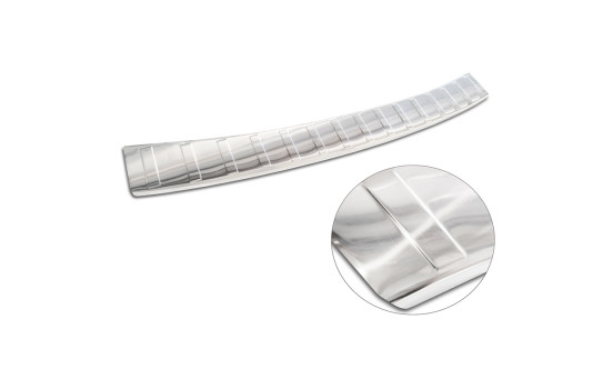 Stainless steel bumper protector suitable for Opel Astra L HB 5-door 2021- 'Ribs', Image 6