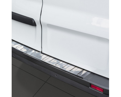 Stainless steel bumper protector suitable for Opel Vivaro / Renault Trafic 2014- 'Ribs'