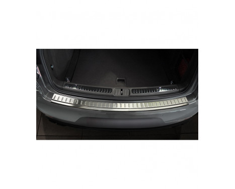 Stainless steel bumper protector suitable for Porsche Macan 2013- 'Ribs', Image 2