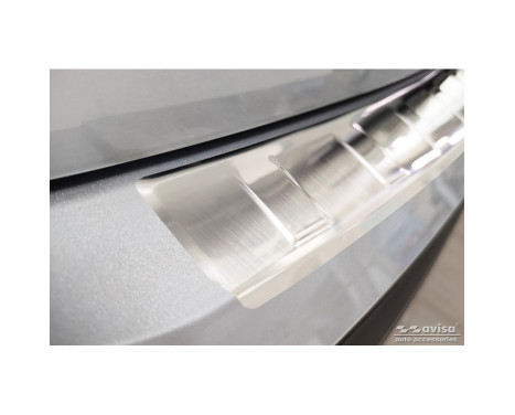 Stainless steel bumper protector suitable for Skoda Enyaq iV 2020- 'Ribs', Image 4