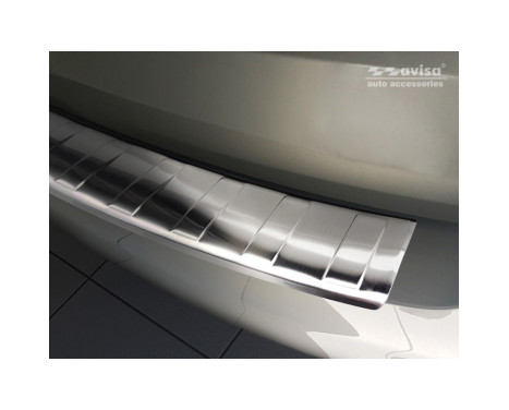 Stainless steel bumper protector suitable for Skoda Fabia III Combi Facelift 2018- 'Ribs', Image 4