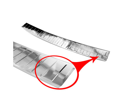 Stainless steel bumper protector suitable for Skoda Kamiq 2019- 'Ribs', Image 6