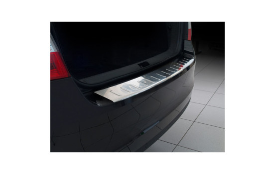 Stainless steel bumper protector suitable for Skoda Octavia III sedan 2013- 'Ribs', Image 3