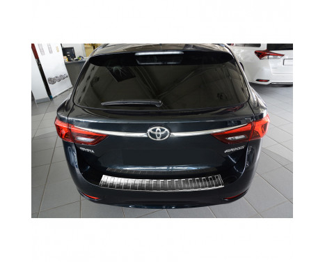 Stainless steel bumper protector suitable for Toyota Avensis III Wagon Facelift 2015- 'Ribs', Image 3