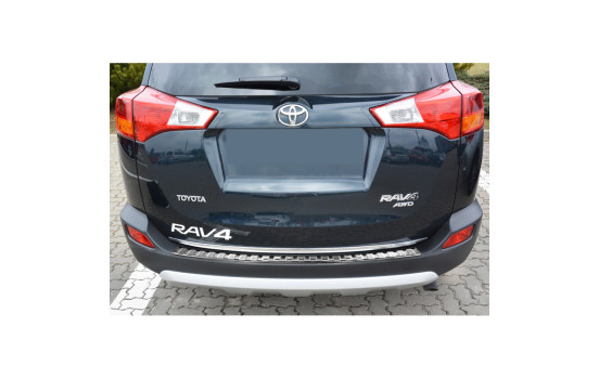 Stainless steel bumper protector suitable for Toyota RAV-4 2013-2015 'Ribs', Image 2