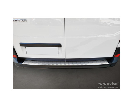 Stainless steel bumper protector suitable for Volkswagen Crafter & MAN TGE 2017- 'Ribs' ('XL' versio, Image 2
