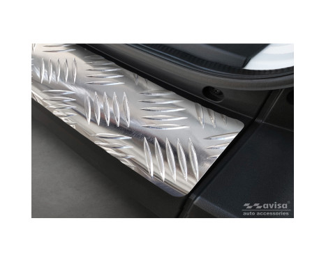 Stainless steel bumper protector suitable for Volkswagen Crafter & MAN TGE 2017- 'Riffled' ('XL' ver, Image 4