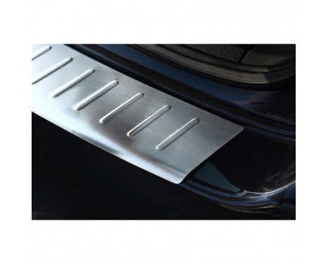 Stainless steel bumper protector suitable for Volkswagen Golf V/VI Variant 2003-2012 'Ribs', Image 2