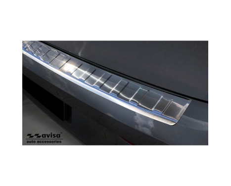 Stainless steel bumper protector suitable for Volkswagen Golf VIII HB 5-door 2020- 'Ribs', Image 3