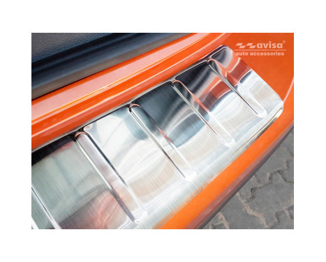Stainless steel bumper protector suitable for Volkswagen T-Cross 2019- 'Ribs', Image 3