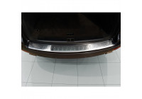Stainless steel bumper protector suitable for Volkswagen Touareg 2007-2010 'Ribs'