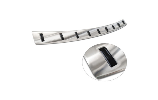 Stainless steel bumper protector suitable for Volvo V60 2010-2018 & V60 Cross country 2015-2018 'STRONG EDI, Image 6