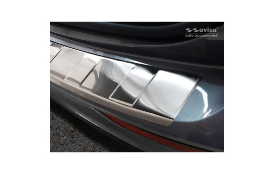 Stainless steel bumper protector suitable for Volvo V60 II 2018- incl. Cross Country, Image 4