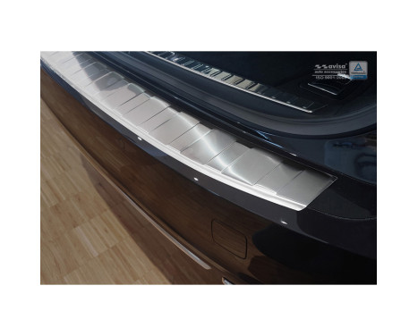 Stainless steel bumper protector suitable for Volvo V90 9/2016- 'Ribs', Image 4