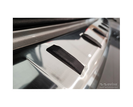 Stainless steel bumper protector suitable for Volvo V90 II 2016- (incl. Cross Country) 'STRONG EDITION', Image 4