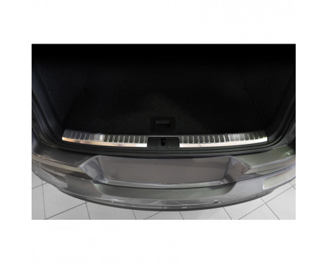 Stainless steel inner rear bumper protector suitable for Volkswagen Tiguan 2007-2016 'Ribs'