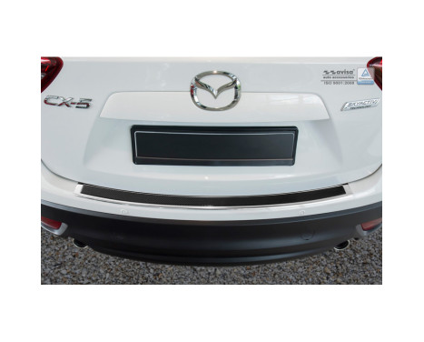 Stainless steel Rear bumper protector 'Deluxe' Mazda CX5 2012-2017 Chrome / Black Carbon, Image 3