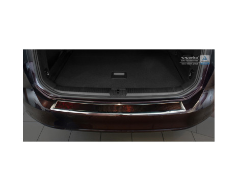 Stainless steel Rear bumper protector 'Deluxe' Volkswagen Passat 3G Variant 2014- Chrome / Red-Black Carbon, Image 4