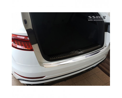 Stainless steel rear bumper protector Audi Q8 2018-