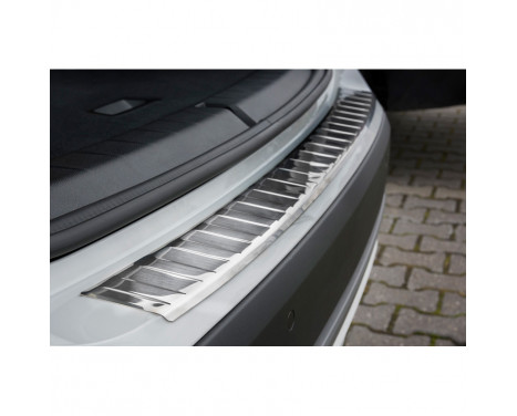 Stainless steel rear bumper protector BMW X1 F48 2015- 'Ribs', Image 4