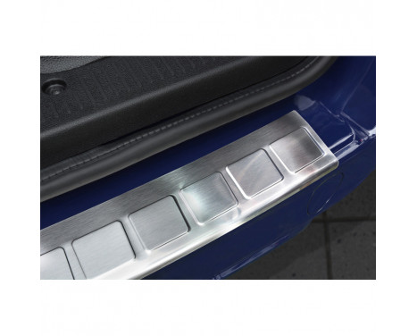 Stainless steel rear bumper protector Dacia Dokker 2012- 'Ribs', Image 3