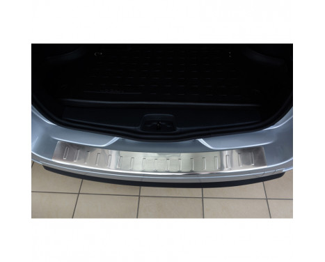 Stainless steel rear bumper protector Dacia Logan MCV 2013- 'Ribs', Image 2