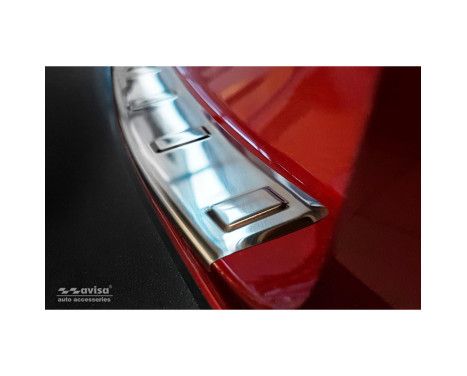 Stainless steel rear bumper protector Mazda CX-30 2019- 'Ribs', Image 2