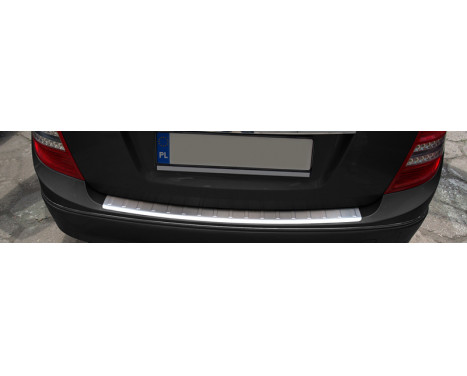 Stainless steel rear bumper protector Mercedes C-Class W204 2007-2011 'Ribs', Image 2
