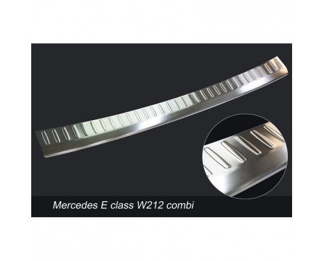 Stainless steel rear bumper protector Mercedes E-Class W212 Kombi 2013- 'Ribs', Image 2
