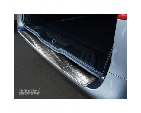 Stainless steel rear bumper protector Mercedes Vito & V-Class 2014- 'Ribs' (Long version)
