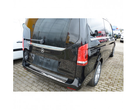Stainless steel rear bumper protector Mercedes Vito & V-Class 2014- 'Ribs', Image 2