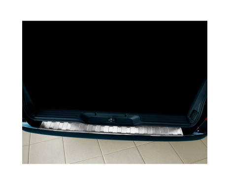 Stainless steel rear bumper protector Mercedes Vito / Viano 2003-2014 'Ribs', Image 2