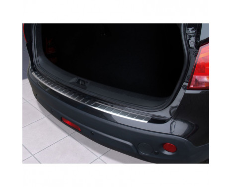 Stainless steel rear bumper protector Nissan Qashqai 2007-2013 'Ribs', Image 2