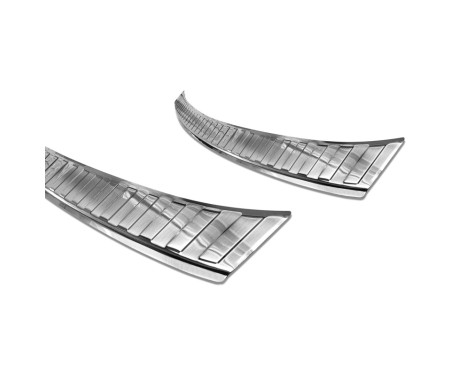 Stainless steel rear bumper protector Renault Clio E HB 5-door 2019- 'Ribs', Image 4