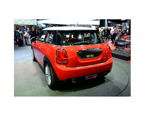 Stainless steel rear bumper protector suitable for 'Deluxe' Mini One/Cooper F56 3-door 3/2014- Chrome/Red-Black, Image 3
