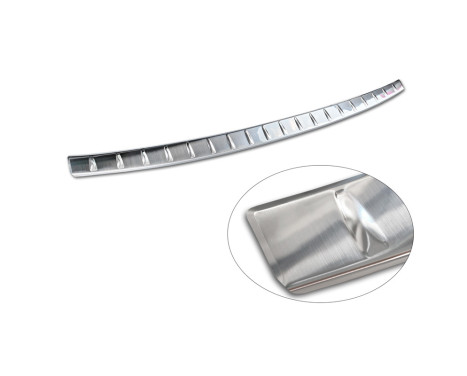 Stainless Steel Rear Bumper Protector suitable for BMW X4 G02 FL 2021 - with M-Package 'Ribs', Image 6