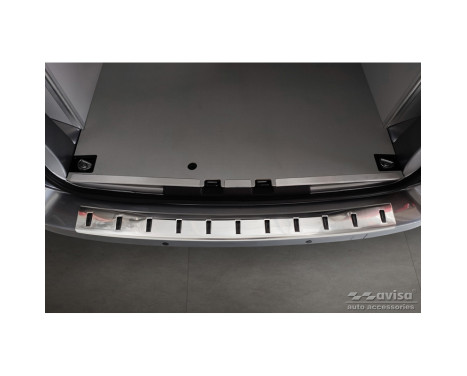 Stainless steel rear bumper protector suitable for Citroën Space Tourer & Jumpy 2016- / Peugeot Traveler & E, Image 3