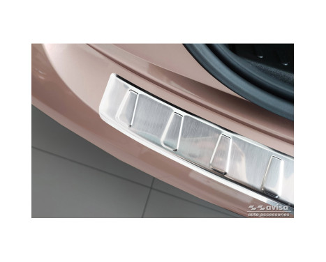 Stainless steel rear bumper protector suitable for Fiat 500e Berlina 3-door 2020- 'Ribs', Image 4
