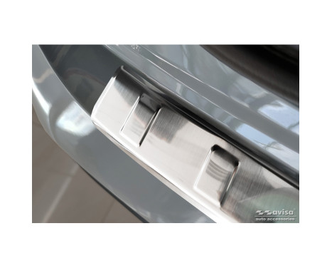 Stainless Steel Rear Bumper Protector suitable for Nissan Qashqai III 2021- 'Ribs', Image 4