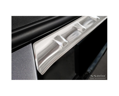 Stainless Steel Rear Bumper Protector suitable for Opel Grandland X Facelift 2021- 'Ribs', Image 4