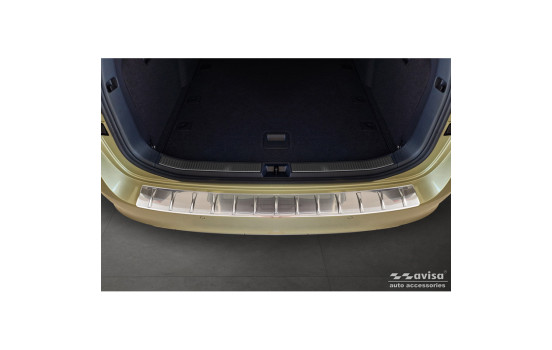 Stainless steel rear bumper protector suitable for Skoda Superb IV Combi 2023 - 'Ribs', Image 4