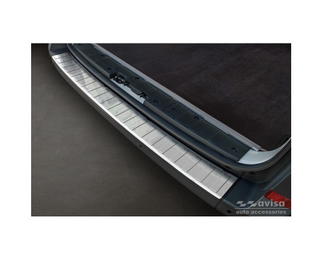 Stainless steel rear bumper protector suitable for Volkswagen Crafter & MAN TGE 2017- 'Ribs' ('XL'-v, Image 3